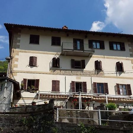Hotel Delzanno Varallo Esterno foto