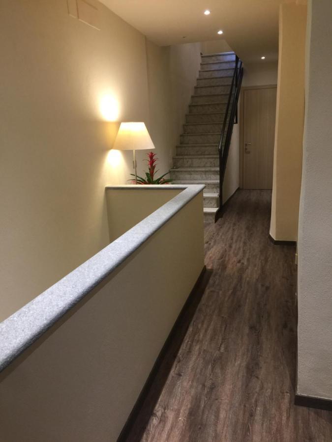 Hotel Delzanno Varallo Esterno foto
